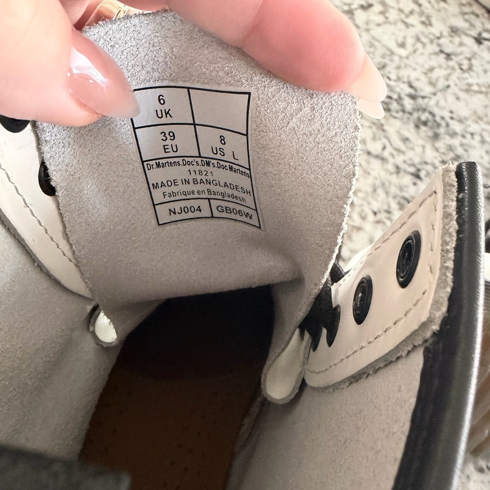 Dr. Martens Gray Lace-Up Boots - Picture 4 of 7